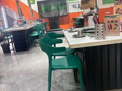 -山野的朋友露营炭火烤肉