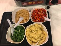 -鲜入围煮花胶鸡海鲜火锅