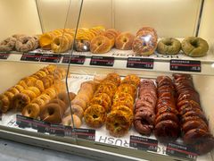 -HOT CRUSH趁热集合·现烤面包(环球港店)