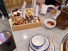 -阿婆情腊排骨火锅(金虹路店)