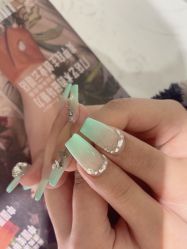 -艾珂·美甲美睫