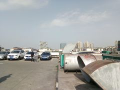 -家乐福(川沙店)