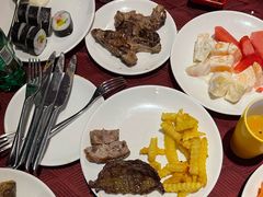 -荣誉国际酒店-云顶旋转餐厅