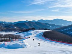 -济南卧虎山滑雪场