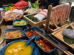 -湊湊火锅·茶憩(来福士广场店)