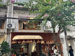 -溪岸路花鸟市场