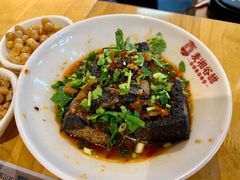 -呷佬·长沙手工米粉(金沙江路店)