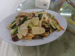 -广客美食坊(丹霞山店)