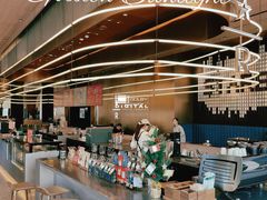 -星巴克臻选(上海虹桥新天地三店)