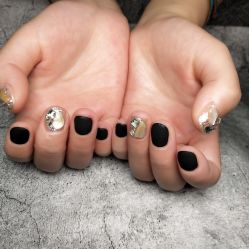 -摩睫+皮肤管理·科学美容中心