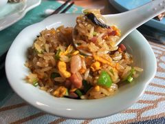 干巴菌炒饭-恬阿姨庭院餐厅·生日宴
