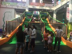 -蒙特利亲子乐园