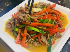 爆炒牛肉-五彩雪域藏餐馆