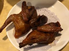 招牌烤乳鸽-石岐佬中山菜馆(张溪店)