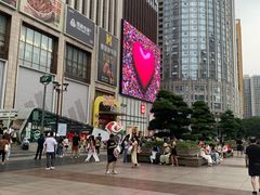 -观音桥步行街