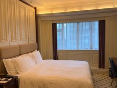 -深圳富苑皇冠假日套房酒店