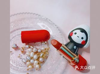 国货卡姿兰｜适宜秋季的口红——枫叶鎏金