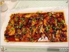 靓豉汁蒸鱼头-旺角欢乐融合餐厅(花园店)