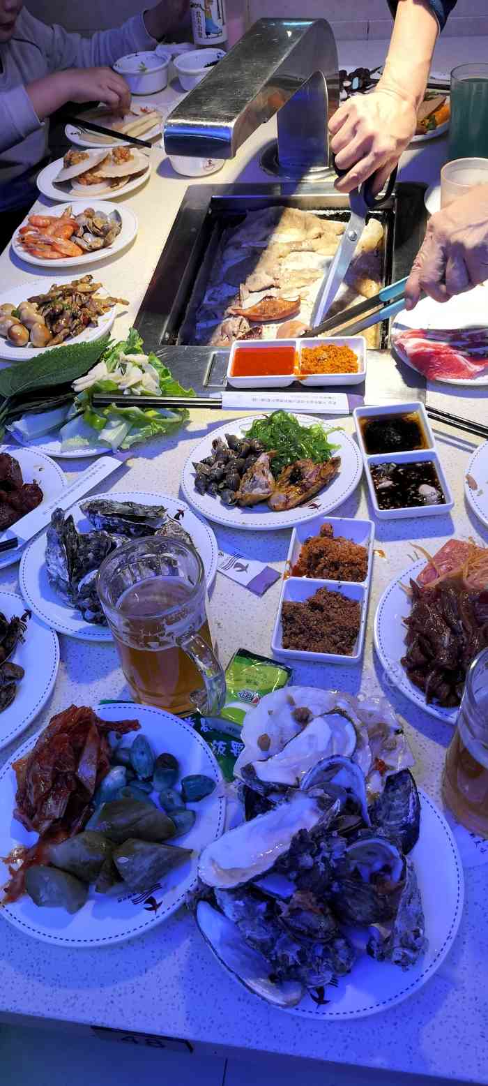 鑫海汇烤肉海鲜自助(滨江道店)