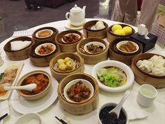 -万龙洲海鲜(大兴绿地缤纷城店)