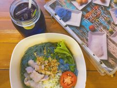 -蝶豆花蓝面条