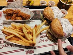 -The Habit Burger Grill 哈比特汉堡(爱琴海店)