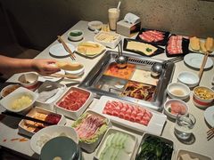 -海底捞火锅鲜切牛肉主题店(长寿路店)