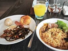 -蔚蓝阁餐厅·Brunch·牛排·威士忌·红酒