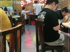 大堂-庄姐川味海鲜B栋2排2号(万人海鲜广场火车头店)