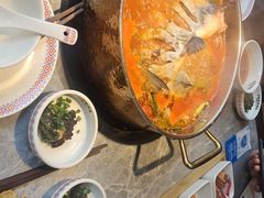 -野山舂·贵州现舂酸汤牛肉(民生路店)