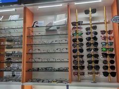 -李医生眼镜工作室