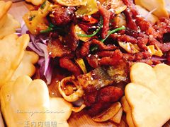 东镇烤三味-老东镇啤酒屋海鲜加工·蒸汽海鲜·海鲜烧烤(台东店)