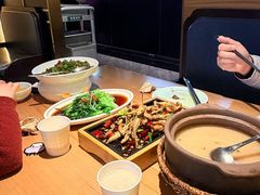 -自己人·宜昌菜(水悦城店)