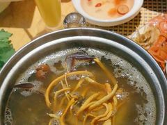 -雍和会海鲜姿造自助(湖东路店)