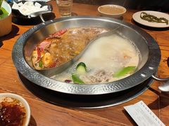 -东巴婆婆云南鱼豆花火锅(大东门店)