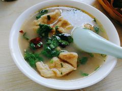 豆泡汤-洪峰浩老北京烧饼夹肉(角门路店)