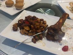 -景月阁空中食府(希尔顿酒店)