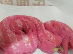 火龙果蓝莓乳酪包-LELECHA乐乐茶(上海五角场万达广场店)