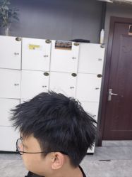 -藤野造型烫发染发