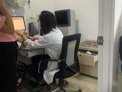-同仁验光配镜(中心店)