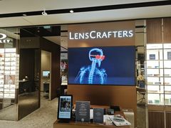 -LensCrafters亮视点·OAKLEY精选(静安嘉里中心店)