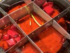 -周小明火锅(黑金冠社区店)