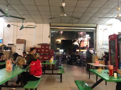 -明记砂煲美食(人民北路四十号大院店)