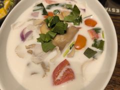 -Chom Cafe and Restaurant