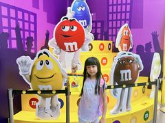 -m豆巧克力世界(上海世茂广场店)