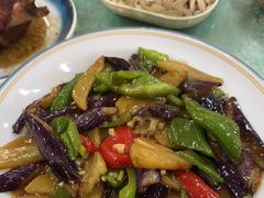 -鹤乡东北菜(崮山路店)