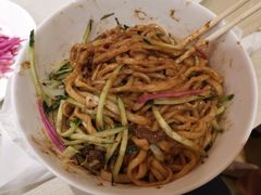 -黑八私房老北京炸酱面