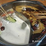 土豆片之类的。另外,他家的油料好像是免费的吗