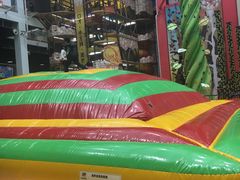 -蒙特利亲子乐园