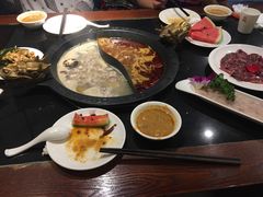 -重庆德庄火锅(体育中心店)